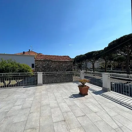 Terrazza Del Mar 펜션 피에트라리구레