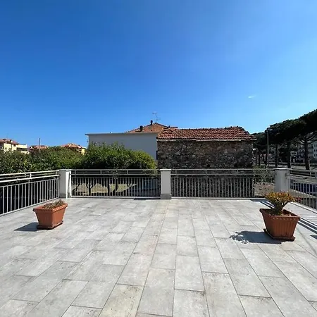 펜션 Terrazza Del Mar 피에트라리구레